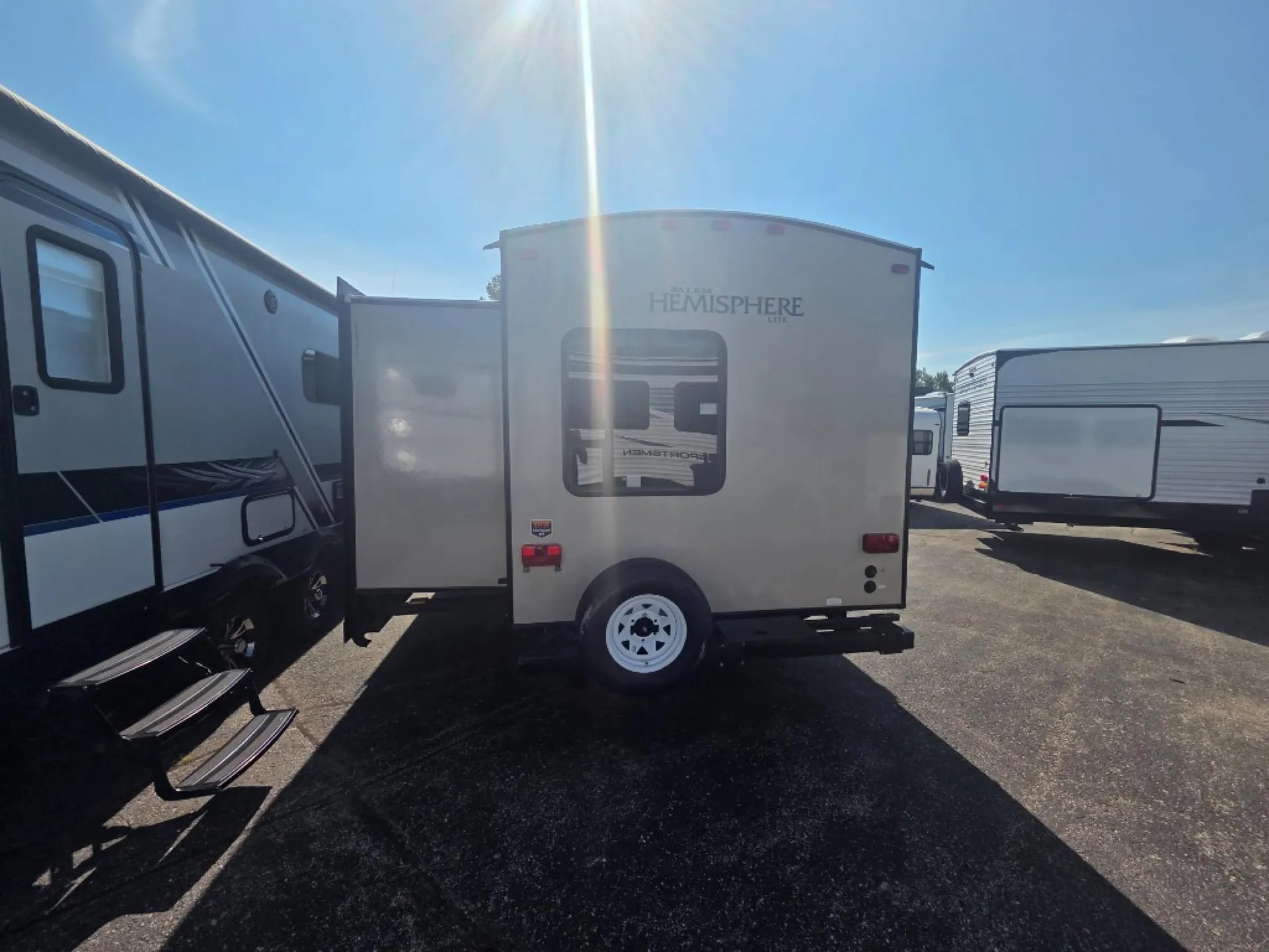2014 Forest River Salem Hemisphere Lite 312QBUD - Photo 4