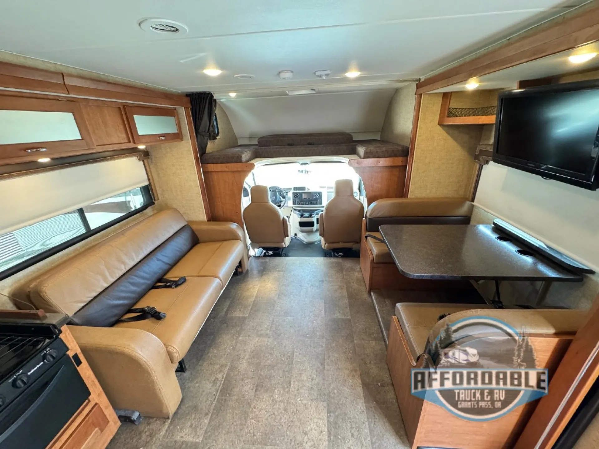 2017 Winnebago Spirit 31D - Photo 3