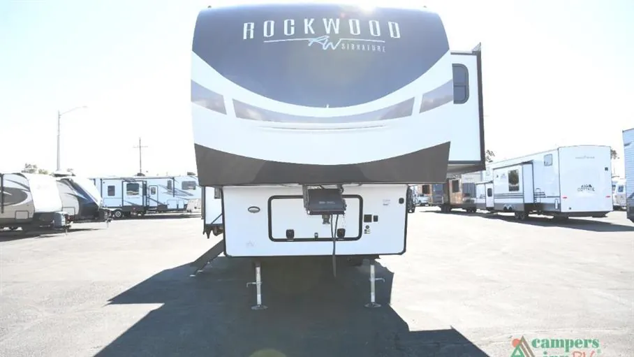 2024 Forest River Rockwood Signature 361RL, Photos photo 2