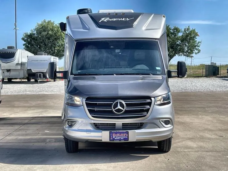 2023 Regency RV Ultra Brougham 25TB - Photo 3