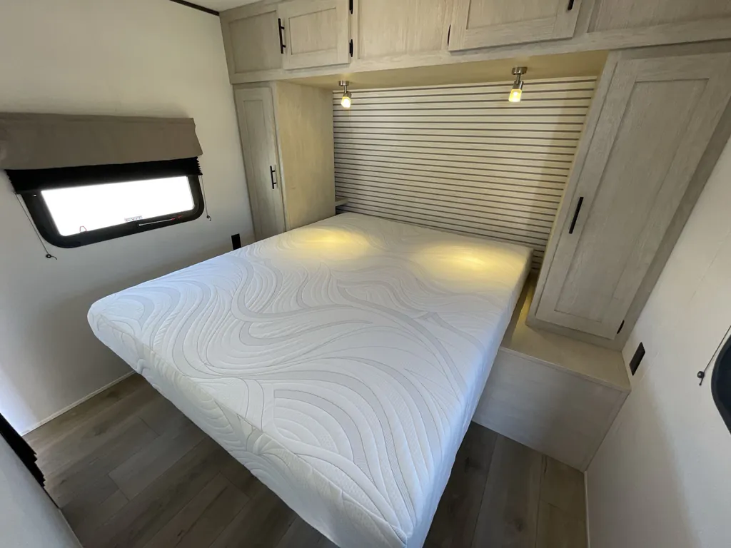2025 Shasta Shasta I-5 532BEDS, Photos photo 15
