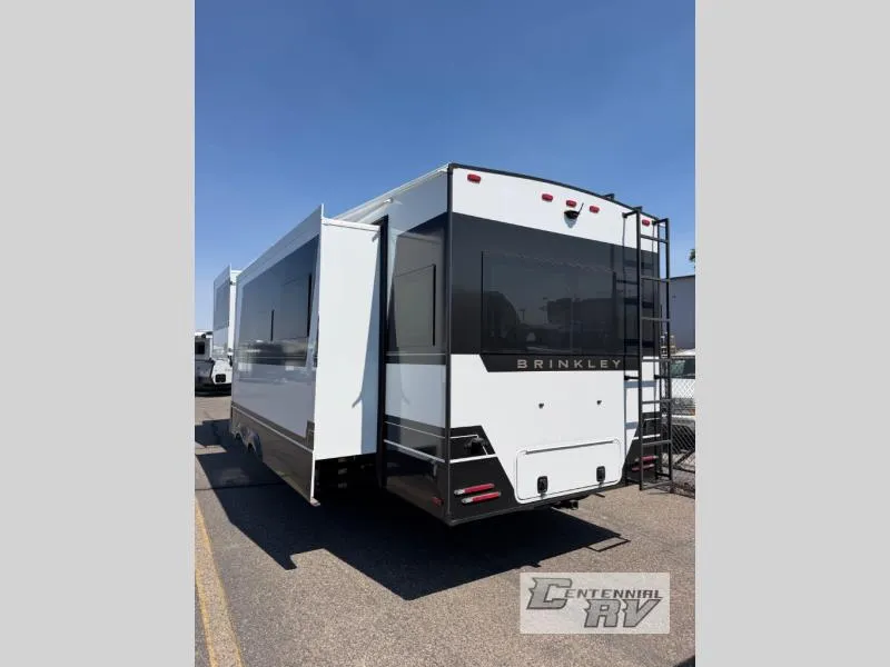 2027 Brinkley Model Z 2900 - Photo 4
