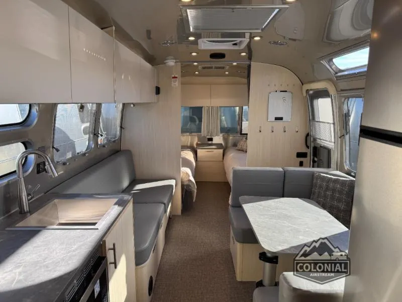 2026 Airstream Flying Cloud 30FBB BUNK - Photo 3