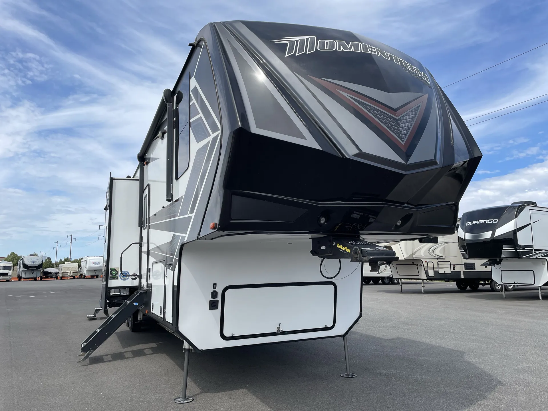 2019 Grand Design Momentum 399TH - Photo 2