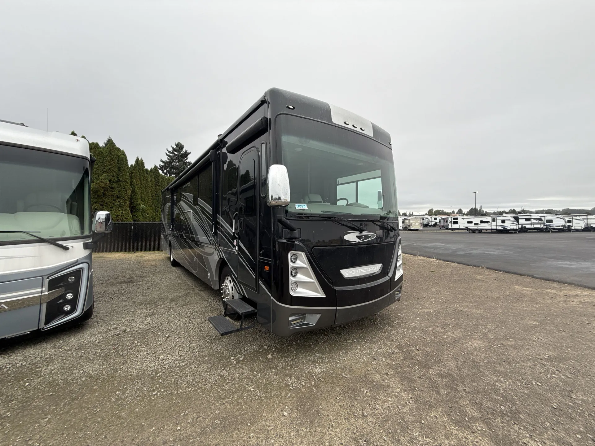 2023 Coachmen Sportscoach RD 402TS - Photo 2