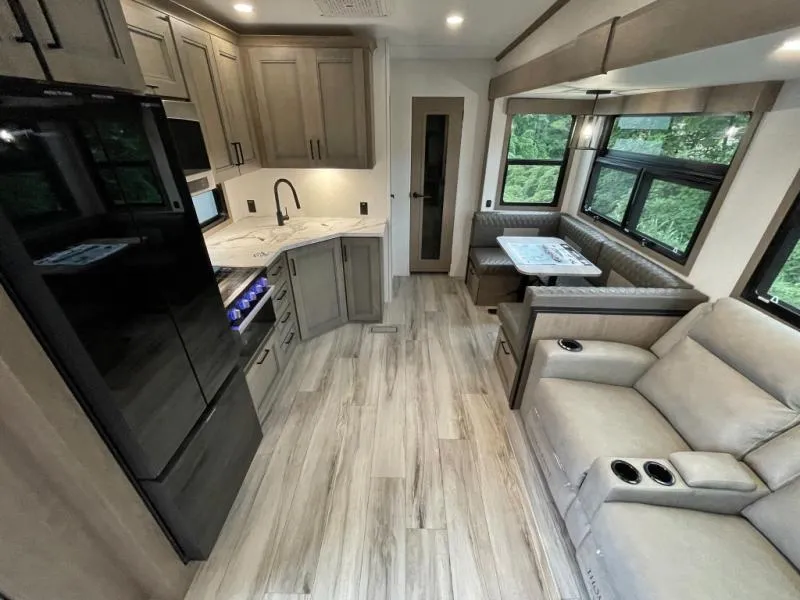 2026 KZ Durango Half-Ton 296BHT - Photo 3