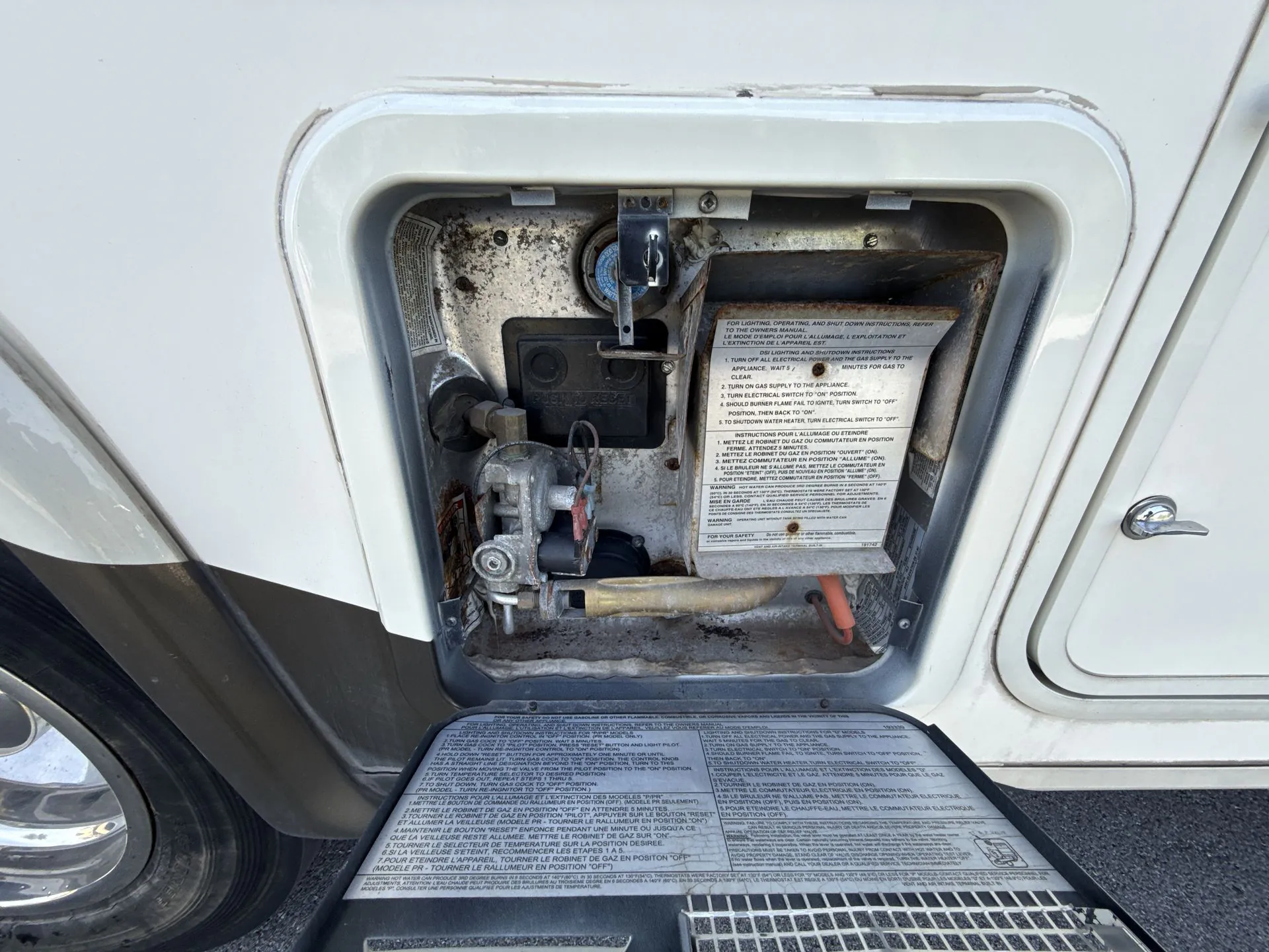 2015 Forest River RV Georgetown 310DS - Photo 4