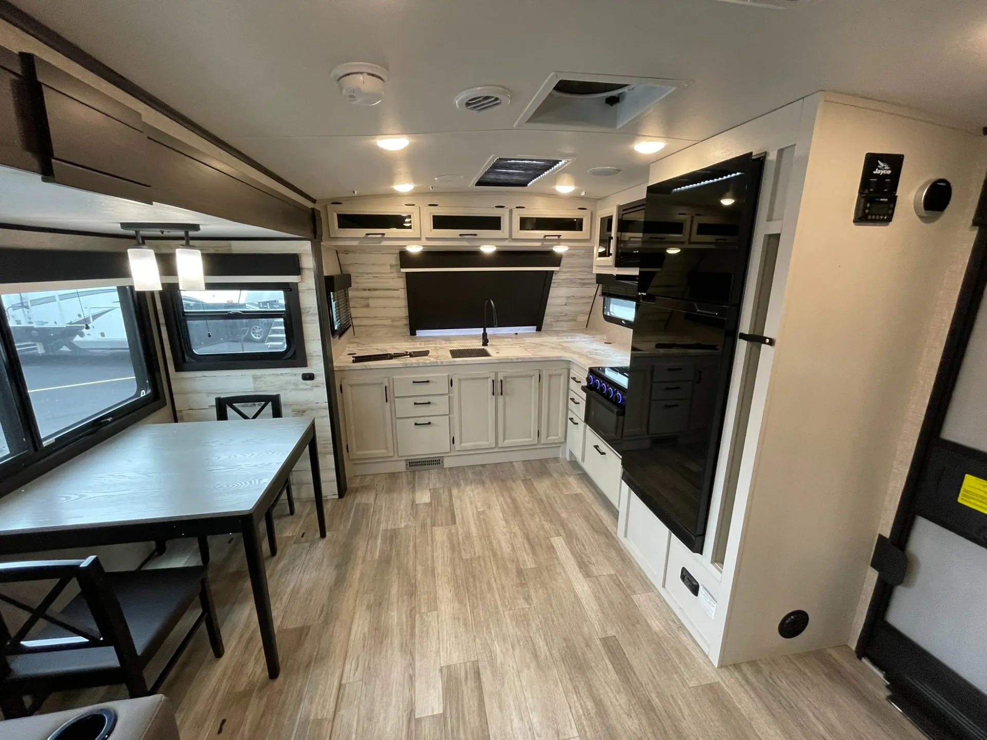 2023 Jayco White Hawk 26FK - Photo 3