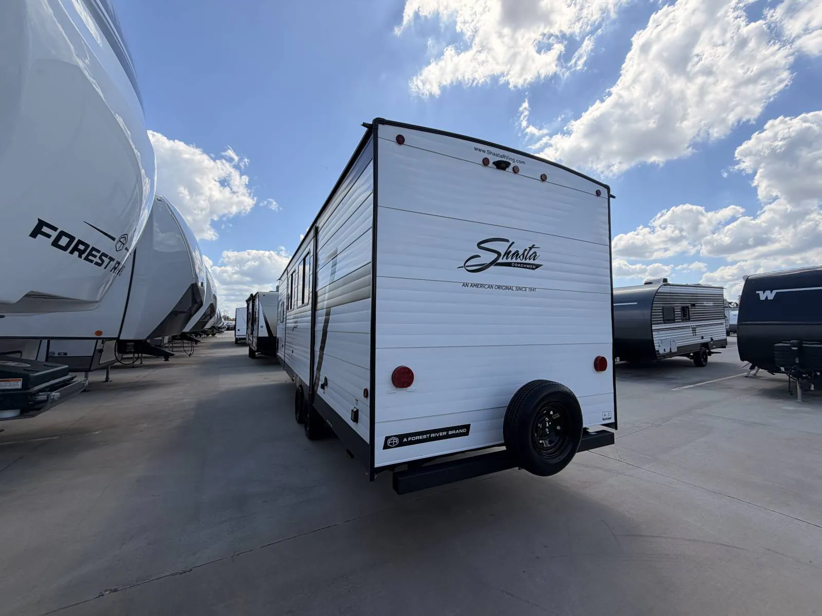 2027 Coachmen Shasta I-5 527BHS - Photo 3