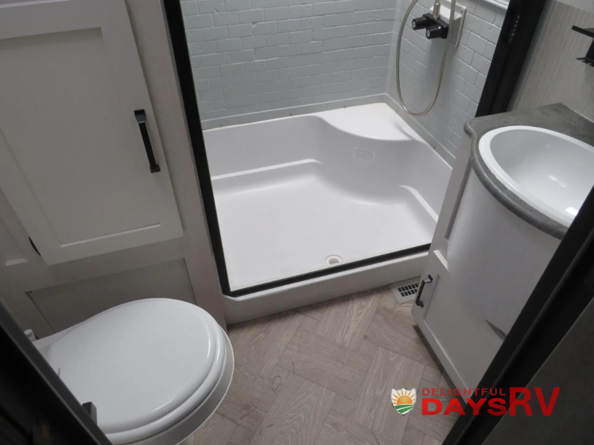 2022 Palomino Puma 315BHTS dealer photo 3 from Delightful Days