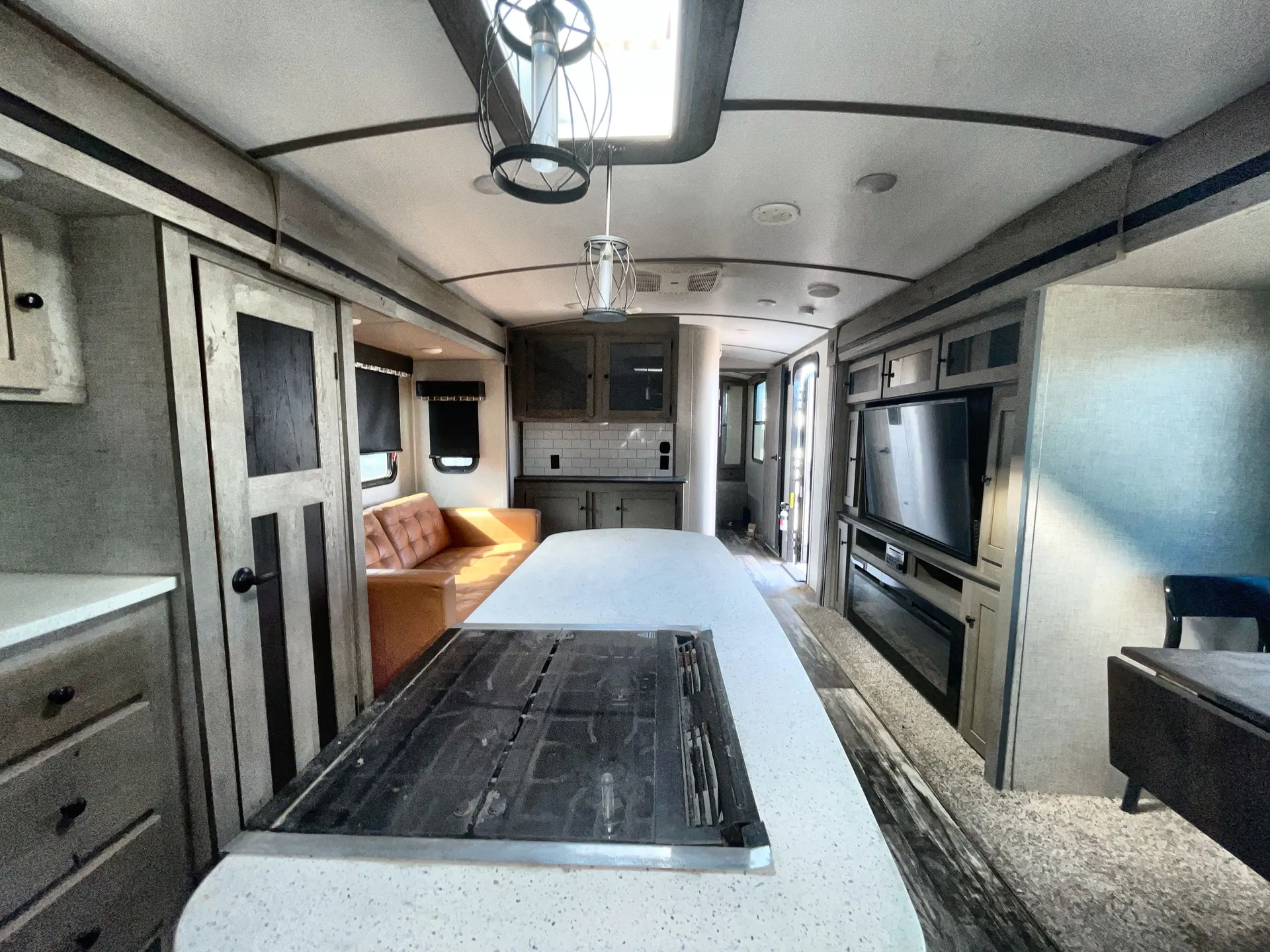 2019 Keystone Outback 300ML — living area main