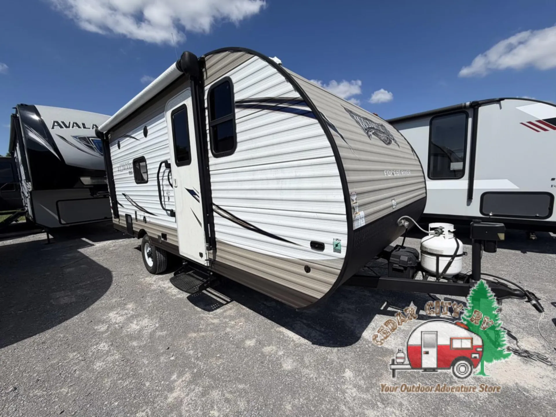 2017 Forest River Wildwood X-Lite FSX 196BH - Photo 2
