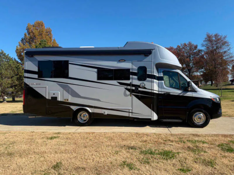 2026 Tiffin Wayfarer 25 XLW, Photos photo 2