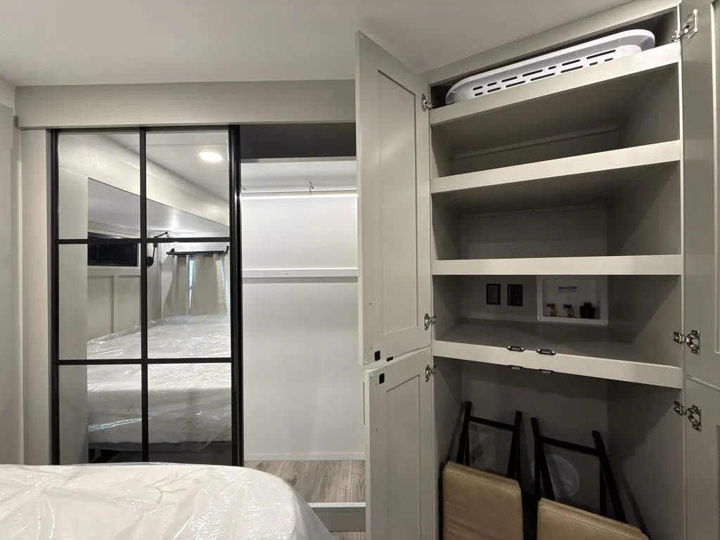 2026 Brinkley Model G 3970, Photos photo 30