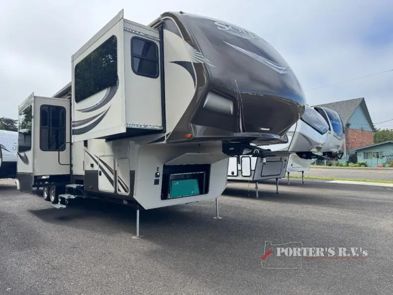2016 Grand Design Solitude 379FL - Photo 4