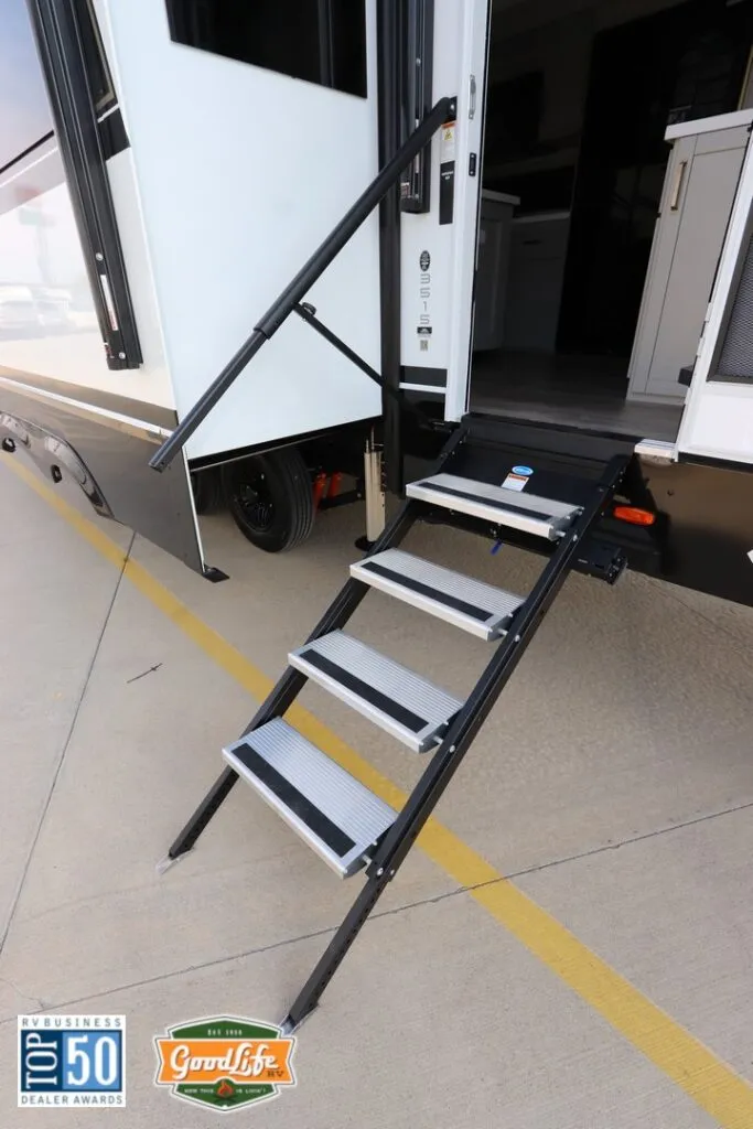 2026 Brinkley Model Z 3515, Photos photo 13