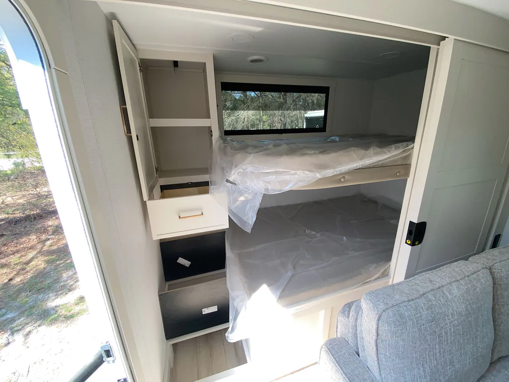 2026 Brinkley Model I 294, Photos photo 14