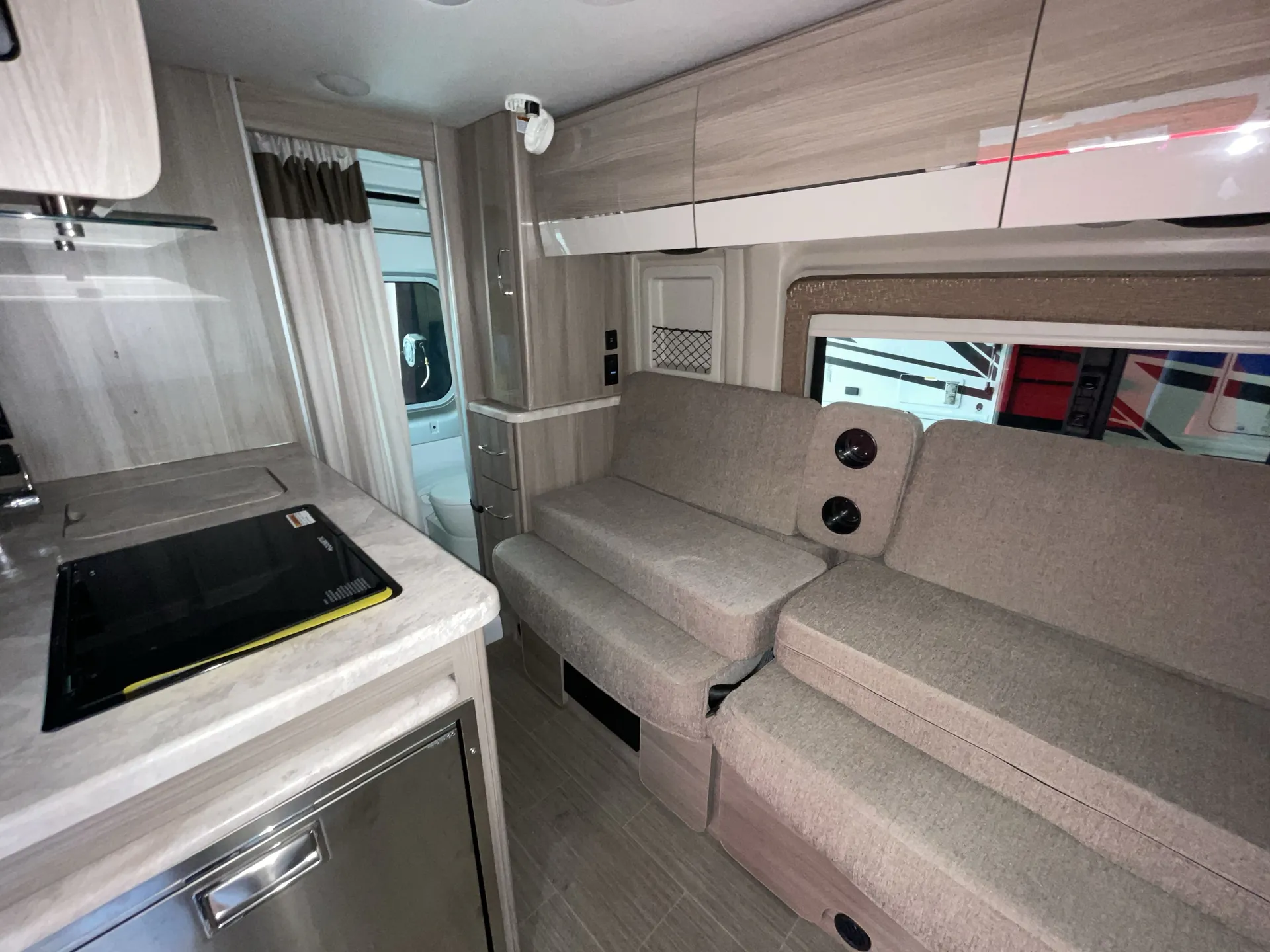 2022 Thor Motor Coach Scope 18M — living area main