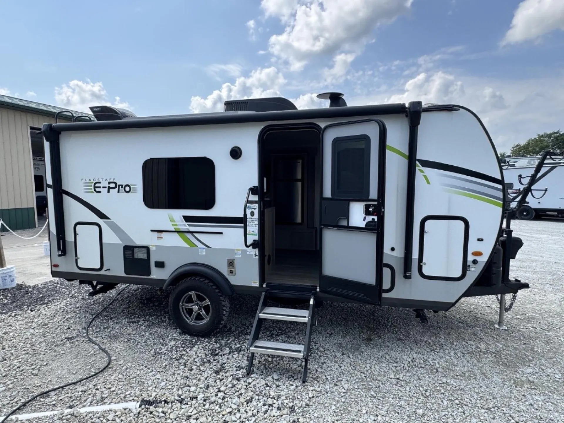 2023 Forest River Flagstaff E-Pro 19FDS - Photo 4