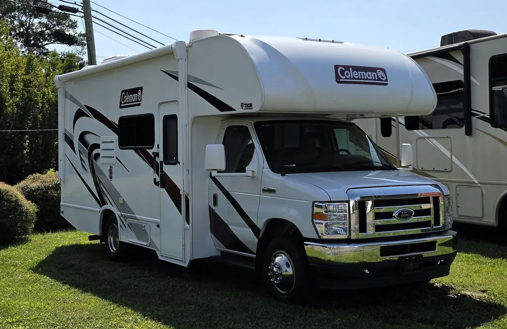 2023 Thor Motor Coach Coleman 22CM - Photo 2