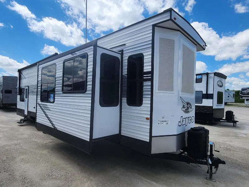 2026 Jayco Jay Flight Bungalow 401LOFT - Photo 2