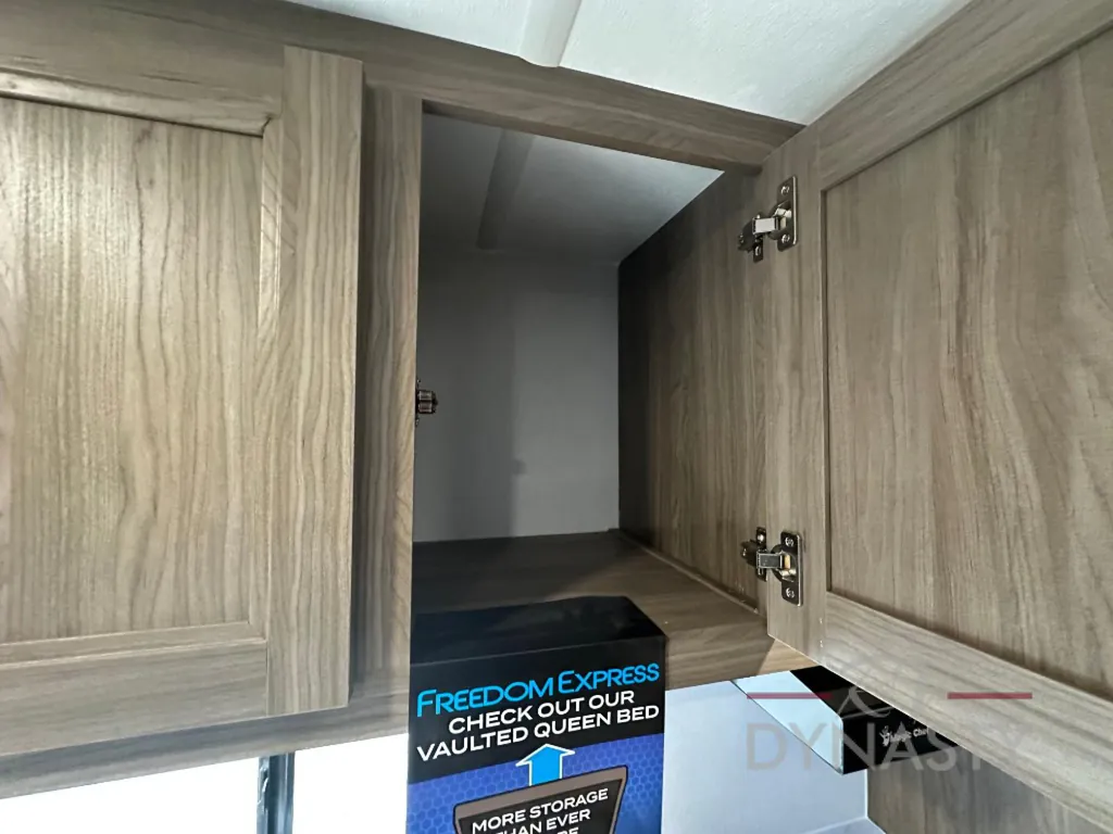 2025 Coachmen Freedom Express Select 31SE, Photos photo 19