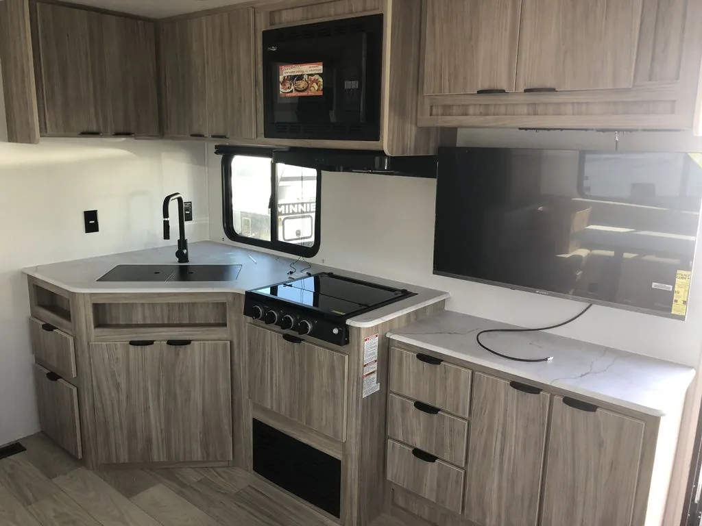 2024 Winnebago Access 26RL - Photo 3