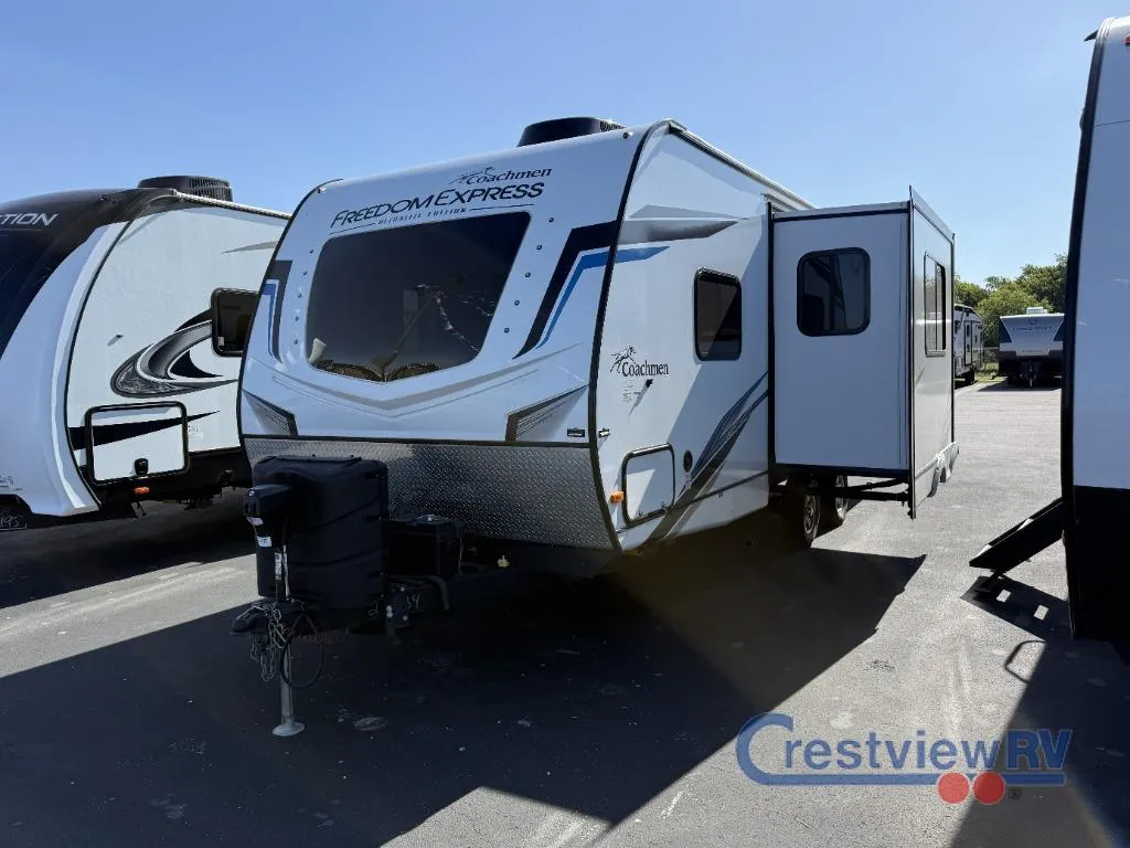 2023 Coachmen Freedom Express Ultra Lite 257BHS - Photo 3
