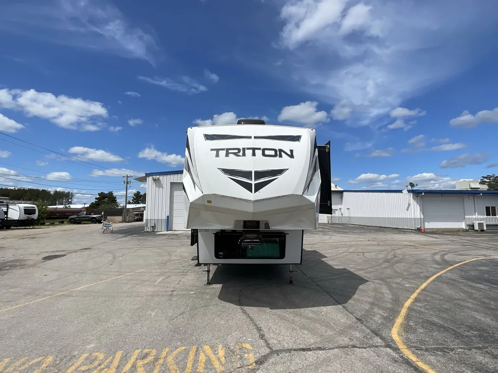 2020 dutchmen Triton 3551, Photos photo 4