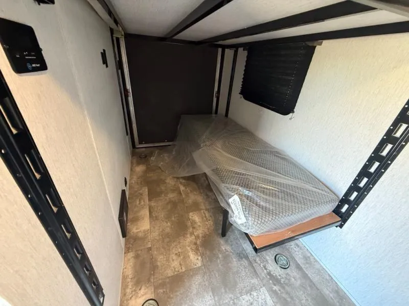 2023 Sunset Park RV SunRay 139T - Photo 3