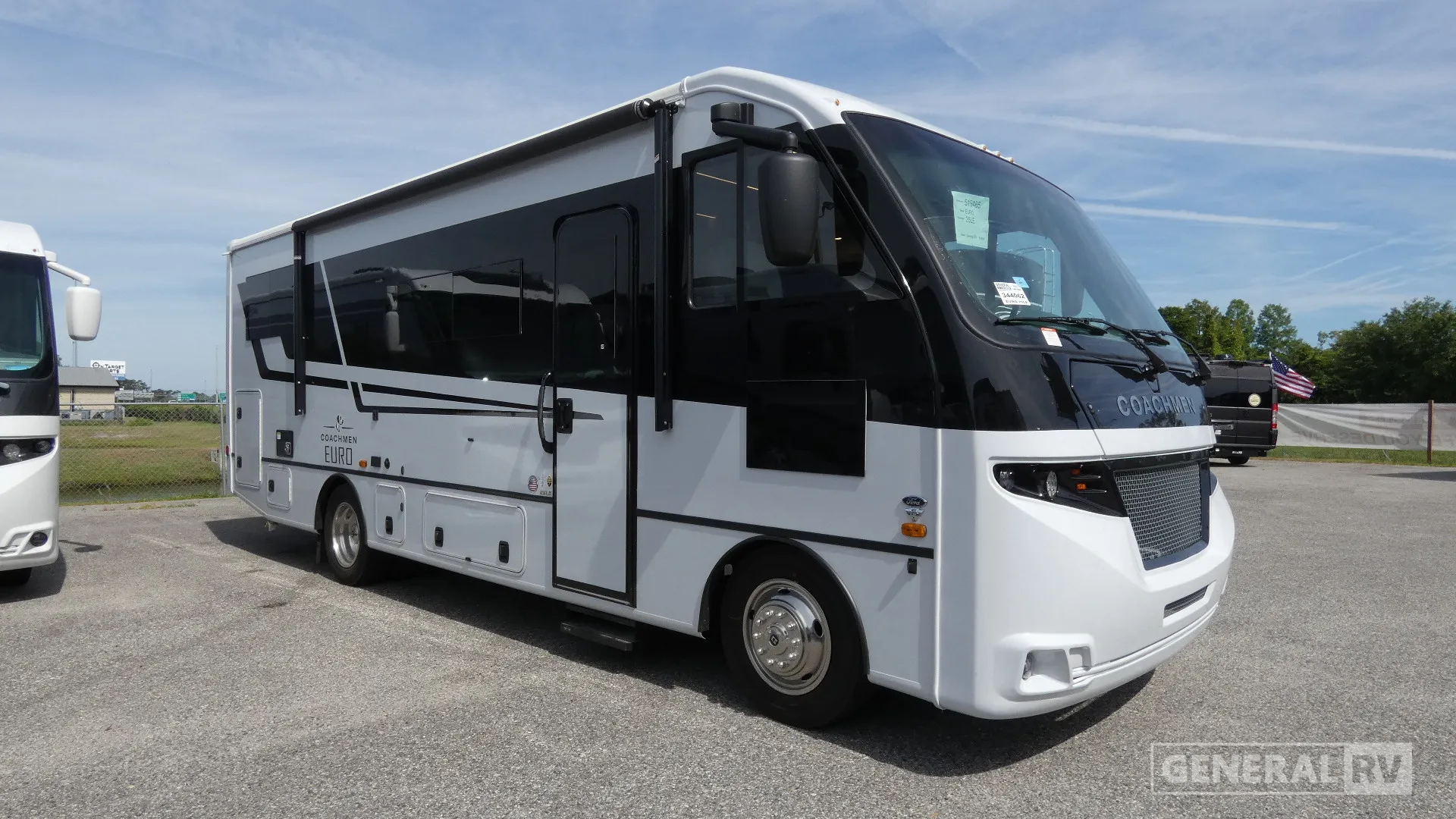 2026 Coachmen Euro 25LE - Photo 2