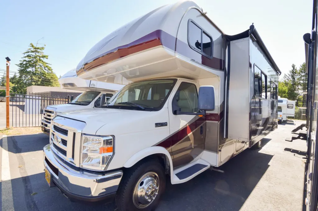 2018 Forest River Sunseeker 3010DS - Photo 3