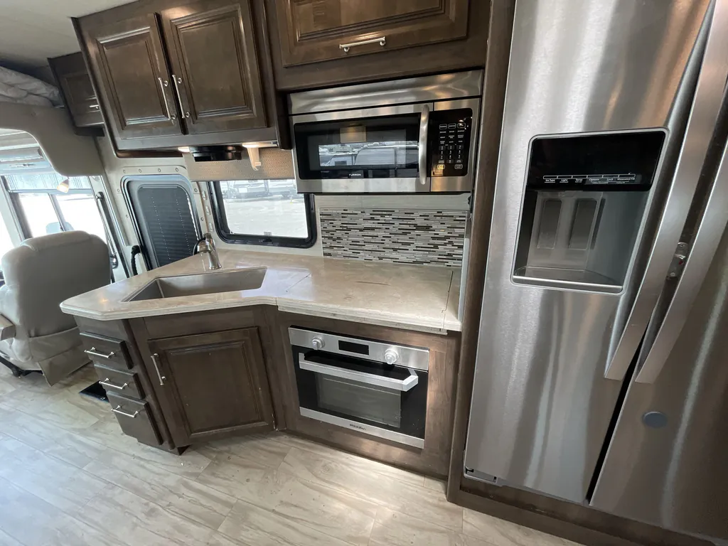 2019 Entegra Coach Emblem 36U, Photos photo 10