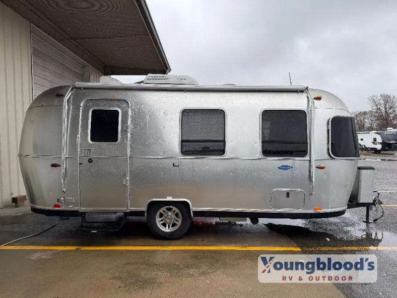 2019 Airstream Sport 22FB - Photo 3