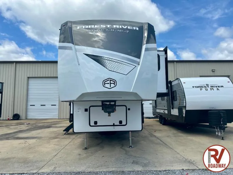 2026 Forest River Sandpiper 4002FB