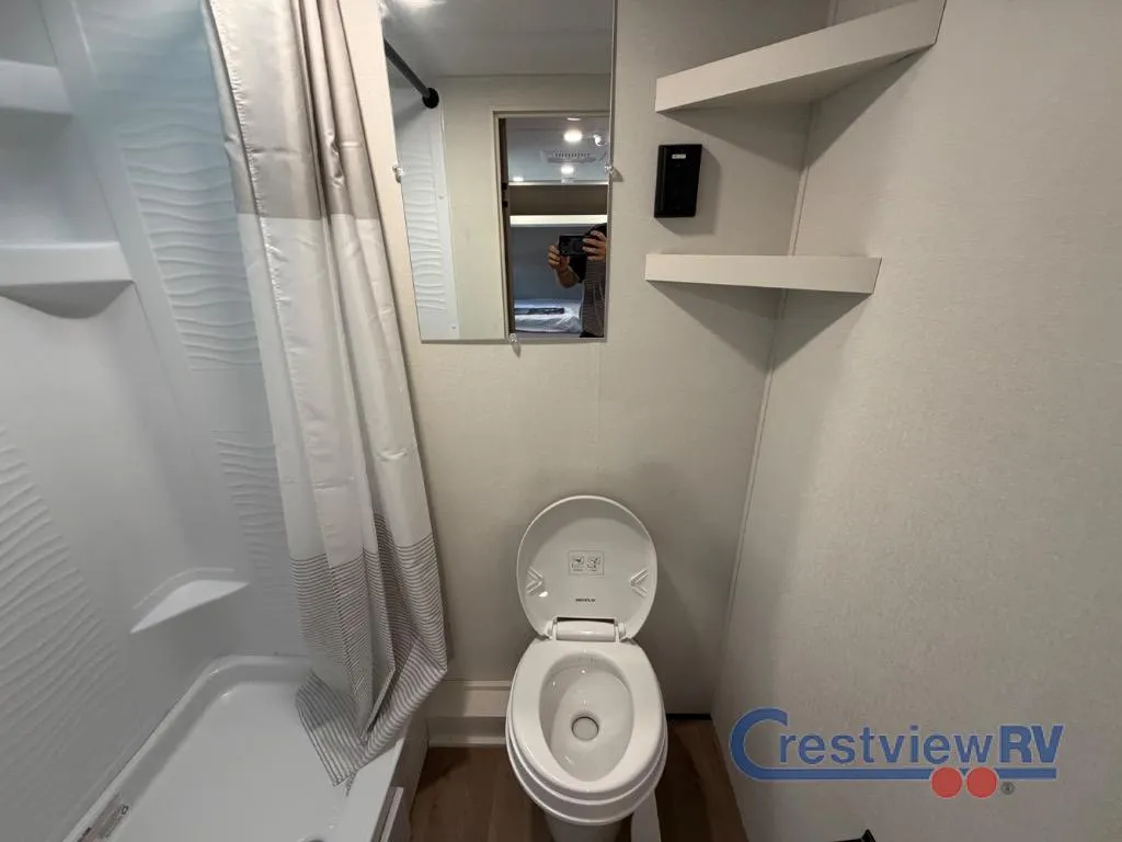 2027 Grand Design Transcend One 151BH - Photo 4