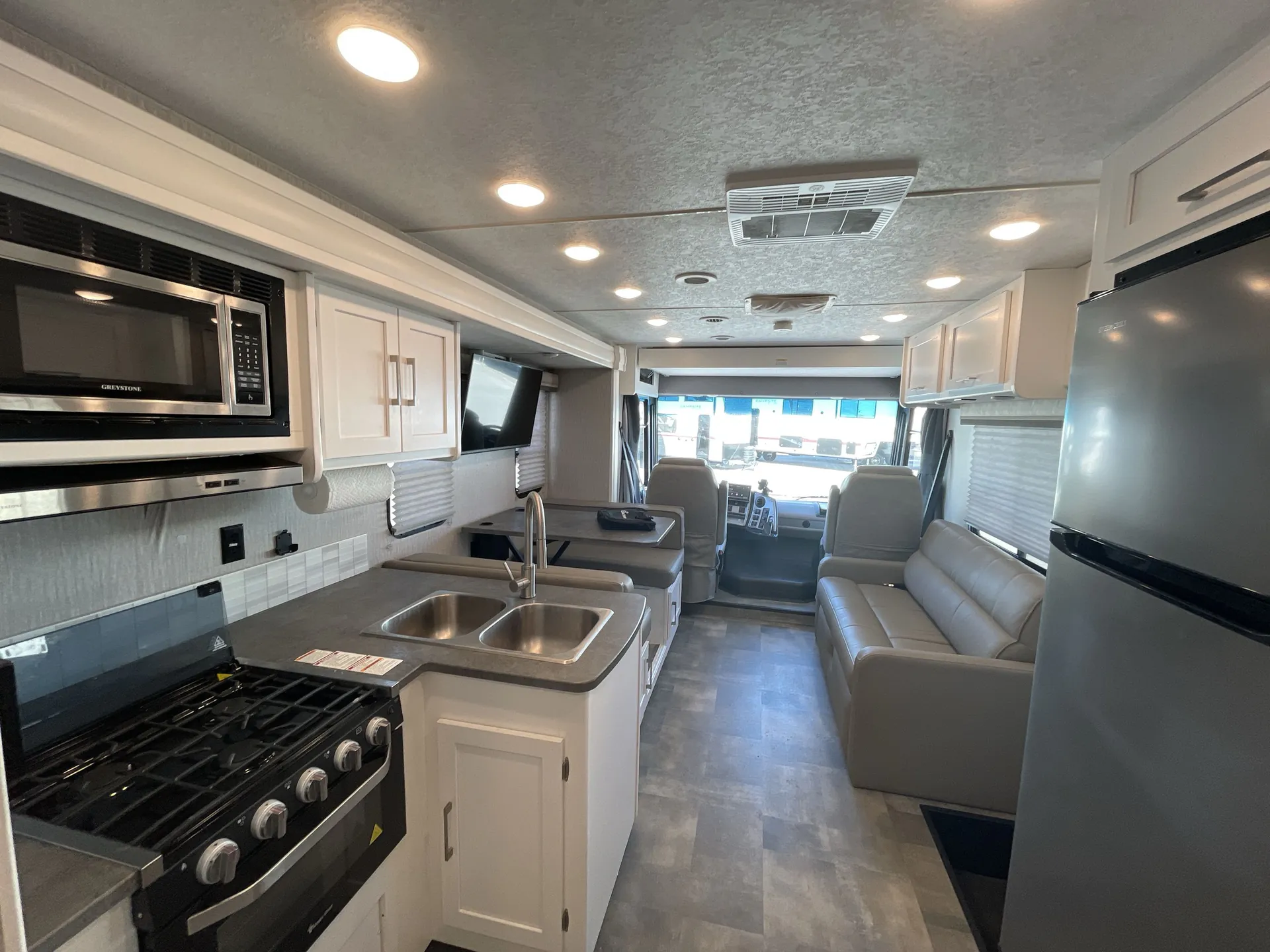 2023 Coachmen Pursuit 29XPS — living area main