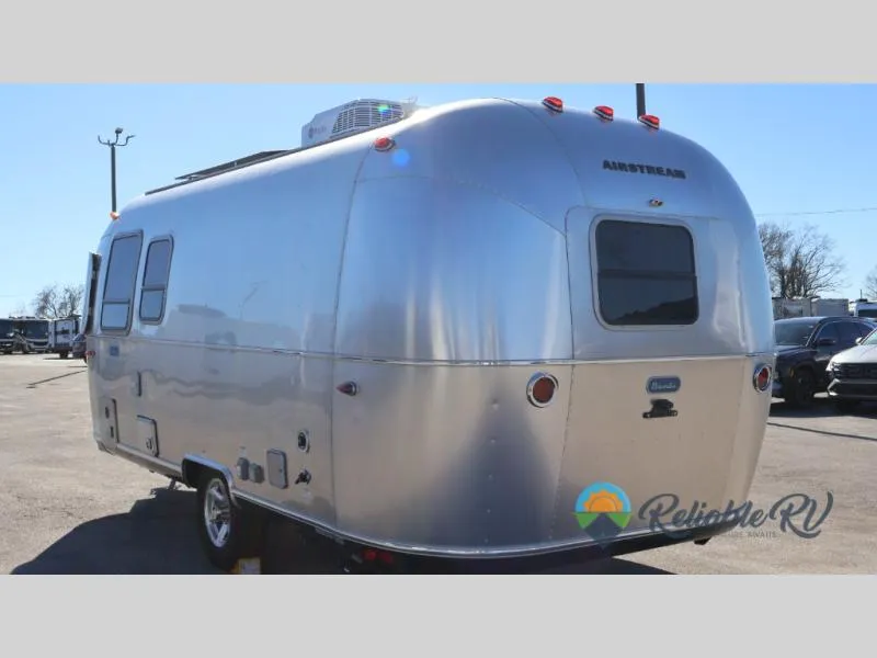 2026 Airstream Bambi 22FB - Photo 3
