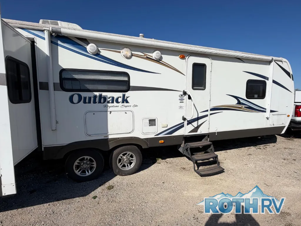 2011 Keystone Outback 298RE, Photos photo 7