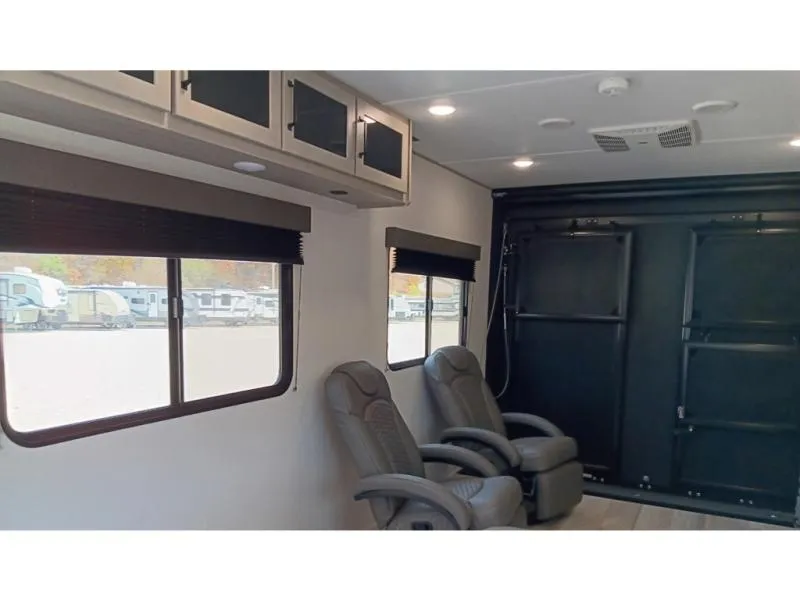 2025 Grand Design Momentum MAV 24MAV - Photo 4