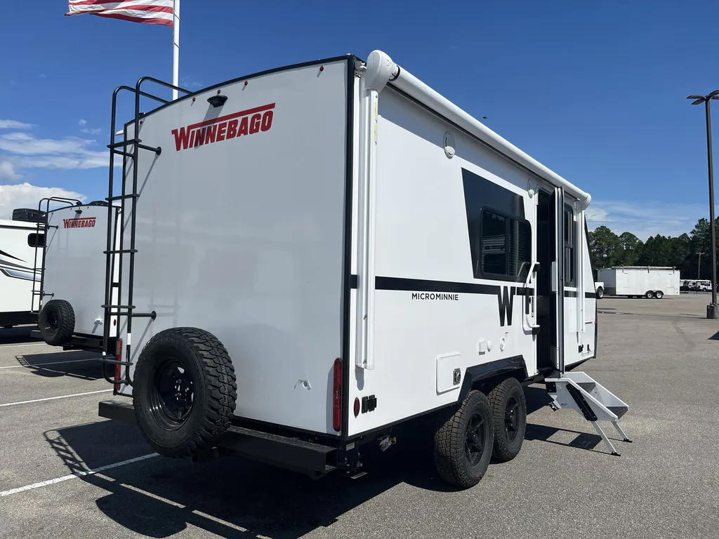 2027 Winnebago Micro Minnie 2108DS, Photos photo 18