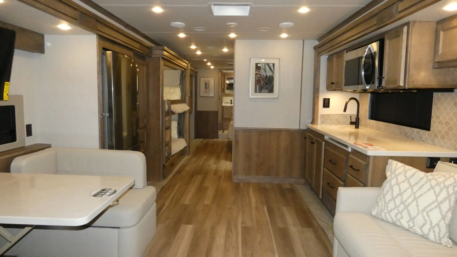 2026 Tiffin Byway 38 BL - Photo 3