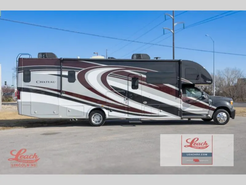2017 Thor Motor Coach Chateau 35SB - Photo 2