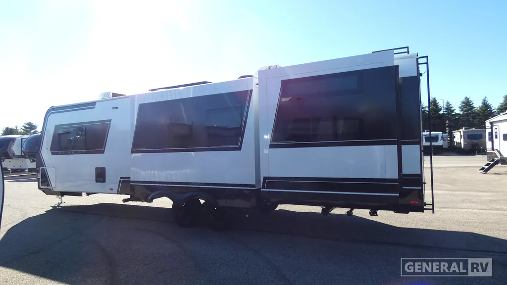 2027 Brinkley Model Z AIR 315, Photos photo 3