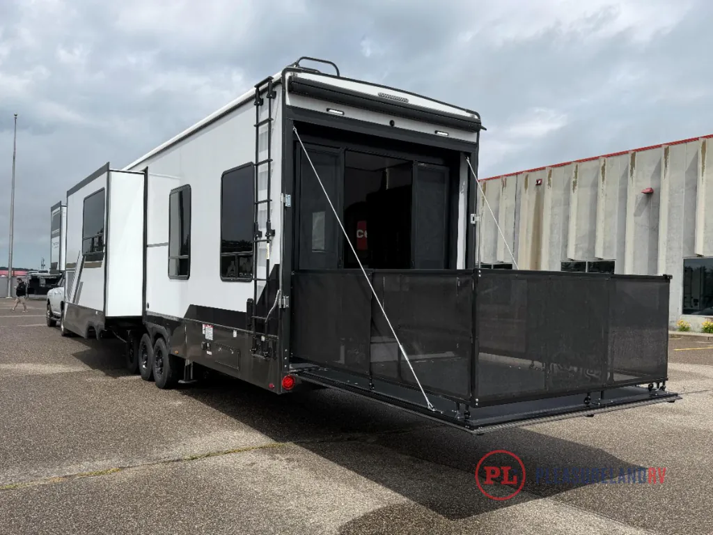 2026 Keystone Raptor 420, Photos photo 5