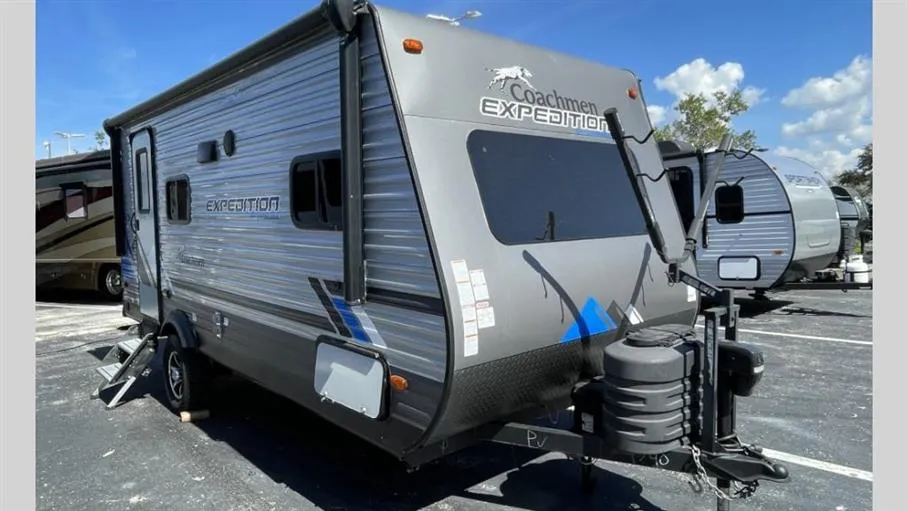 2023 Coachmen Catalina Expedition 192FQS - Photo 2