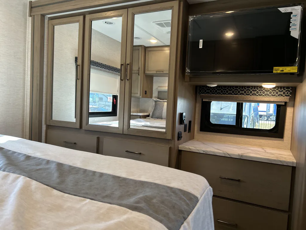 2026 Thor Motor Coach Freedom Traveler A29, Photos photo 16