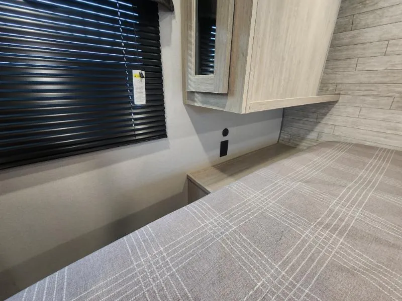2026 Coachmen Catalina Legacy Edition 273DBHCK, Photos photo 37