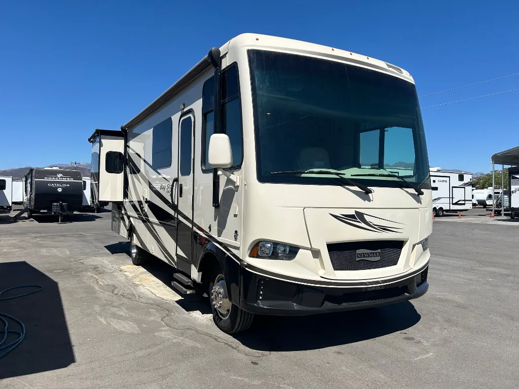 2019 Newmar Bay Star Sport 3014 - Photo 2