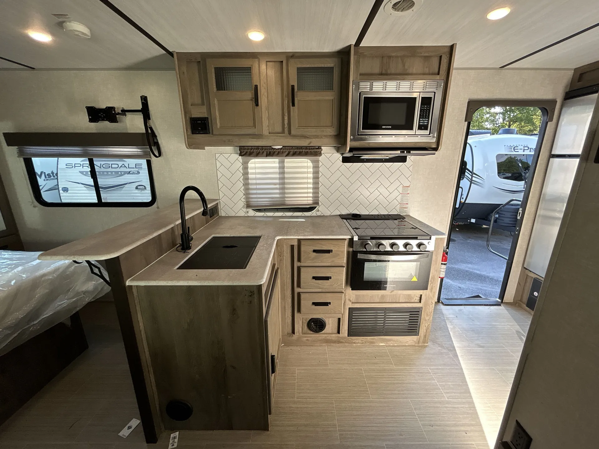 2021 Forest River Surveyor Legend 202RBLE — living area main